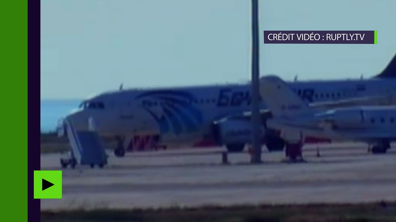 Chypre : libération d'une partie des otages de l'avion d'EgyptAir qui a atterri à l'aéroport de Larnaca