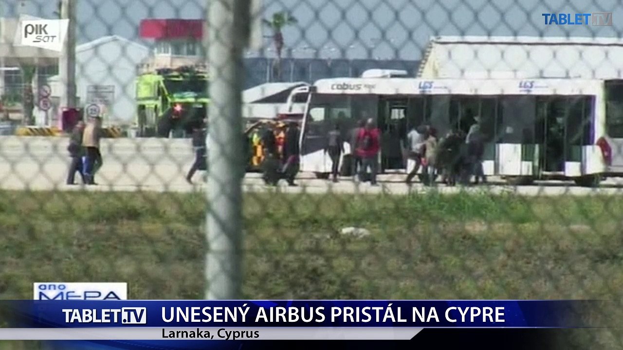 Unesený egyptský Airbus A320 s 81 cestujúcimi pristál na Cypre 