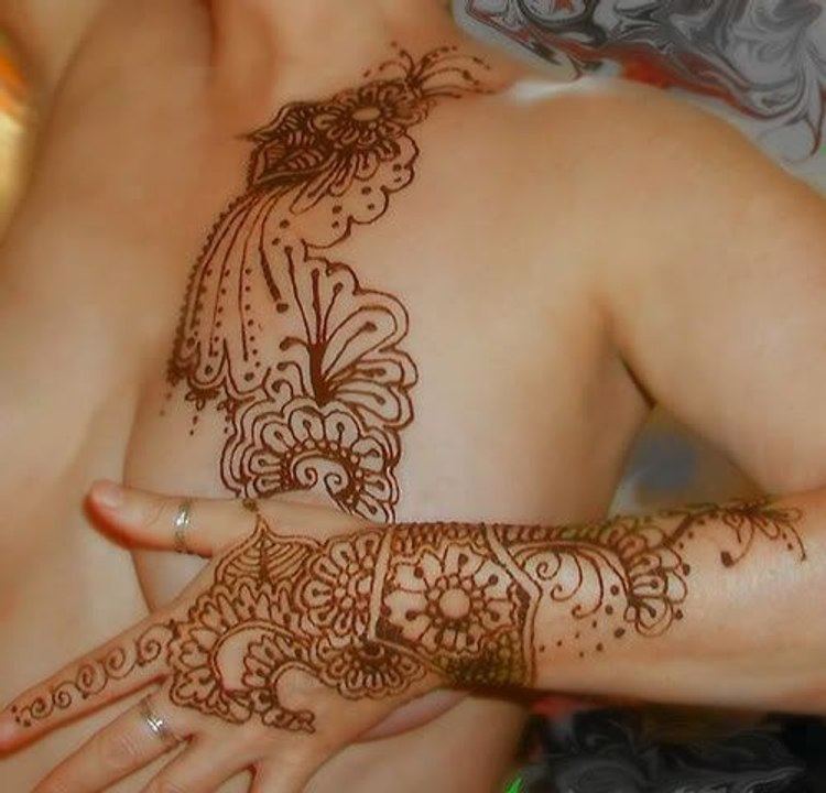 Moroccan Inspired Henna Chest Design by Free Hand Mehndi 2016 - unique mehndi designs - mehndi ideas - New mehndi Trends