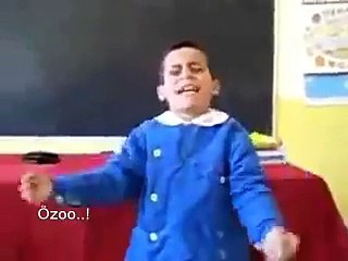 Komik video :D  Biri Şunu Askere Göndersin :p