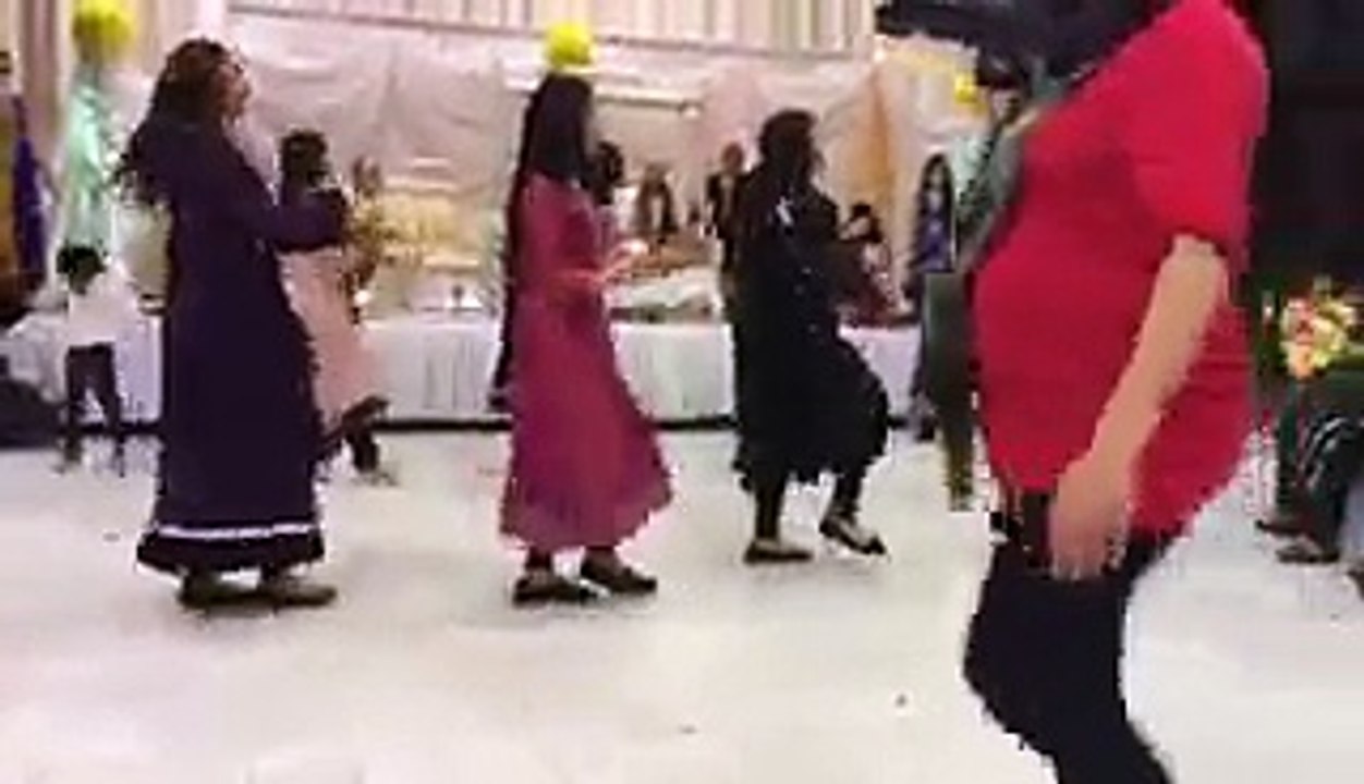 Mehndi Dance By BBG Group ;)