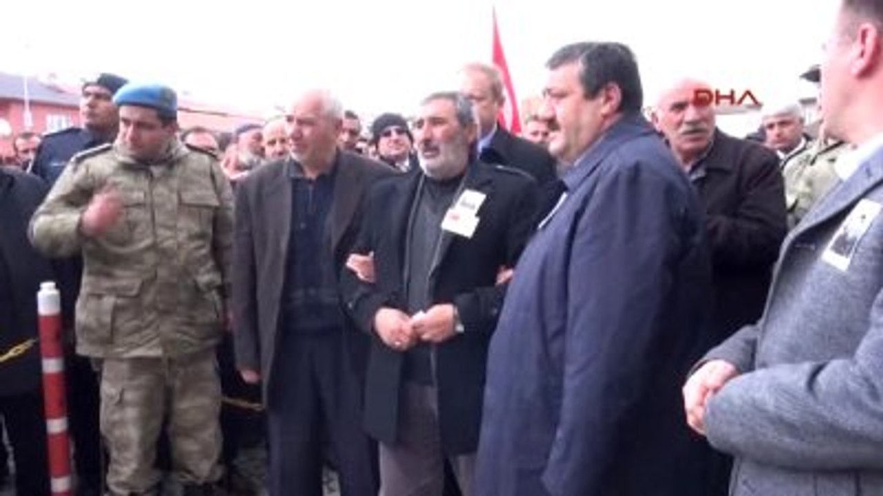 Gümüşhane Kelkit Şehit Piyade Üsteğmen Erdem Keskin'in Cenazesi Memleketine Getirildi