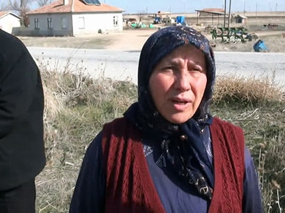 Köylüler, elektrik borcu yüzünden 9 aydır susuz