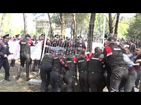 Report TV - Kallëzim penal për Strazimirin e 8 deputetët të tjerë të PD-së