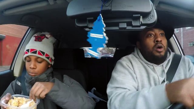 Quand ta chanson préférée passe à la radio...