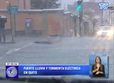 Fuerte lluvia y tormenta eléctrica en Quito