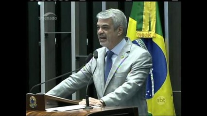 Download Video: Ministro do Turismo pede demissão e sinaliza rompimento do PMDB com o governo