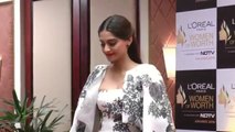 Salman's exes Aishwarya & Katrina Bond At Women Of Worth Awards
