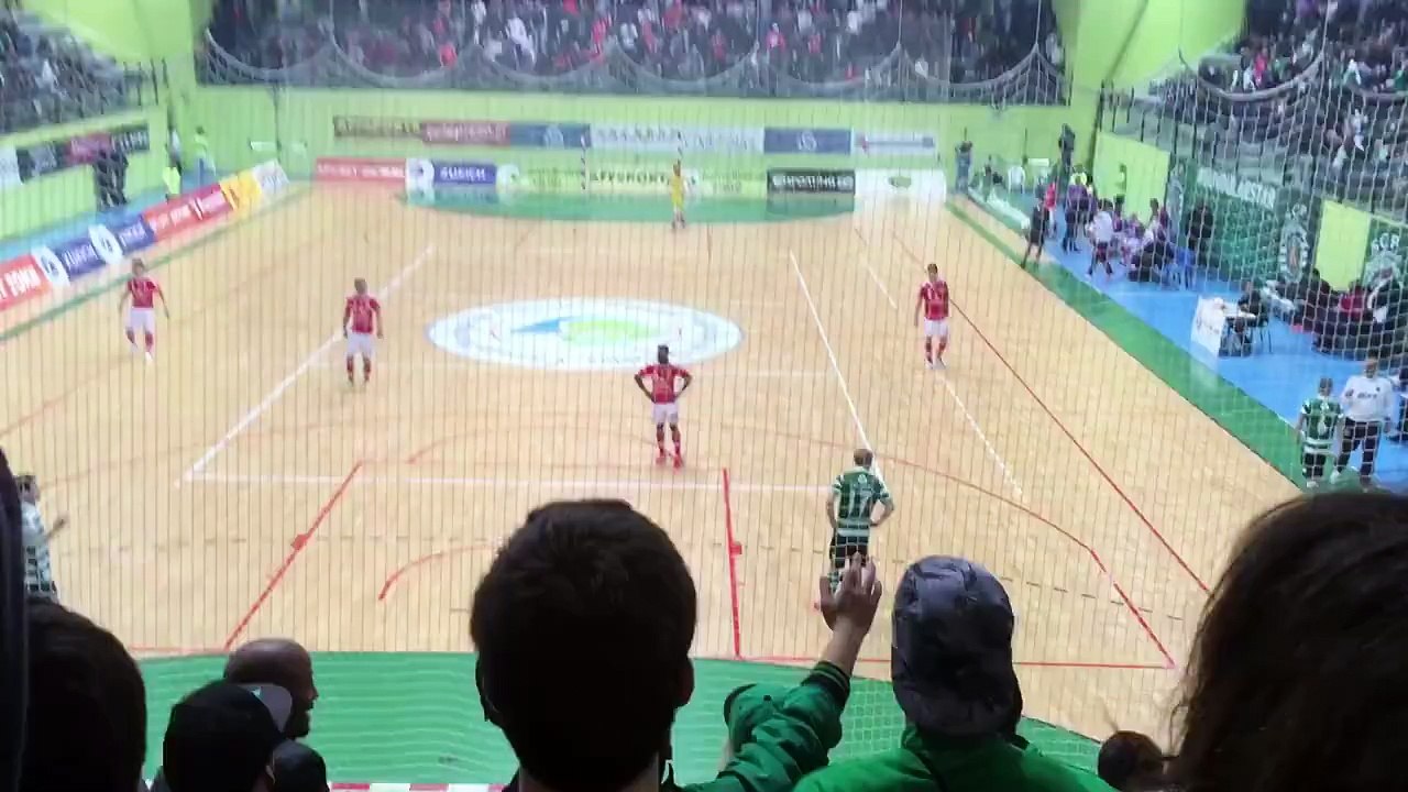 Adeptos do Sporting Criam cântico anti eusébio