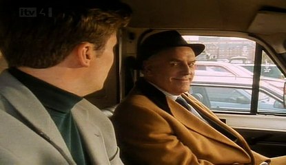 Minder  S09  E05  Opportunity Knocks And Bruises