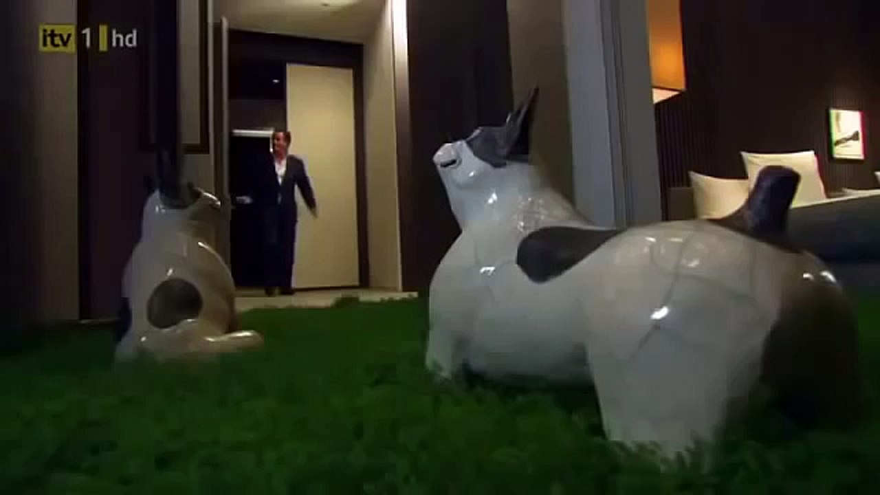 China's Rich & Famous - Rich Lifestyle- Piers Morgan on Shanghai 36