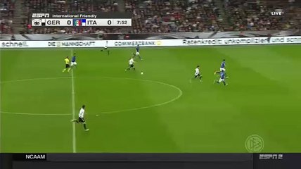 Mesut Ozil Amazing Chance - Germany 0-0 Italy - 28.03.2016 HD