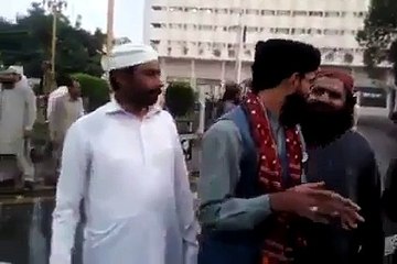 A Group Of Jahill Mullaa using Abusive language in Islamabad Protest