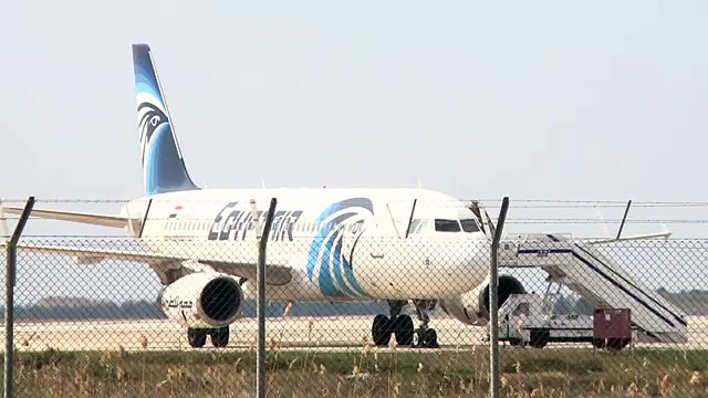 Aseguran que el secuestro del avión egipcio no está relacionado con terrorismo