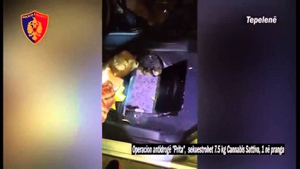 KAPET I RIU ME DROGE NE TEPELENE,7 5 KG HASHASH ISHIN FSHEHUR POSHTE SEDILJES LAJM