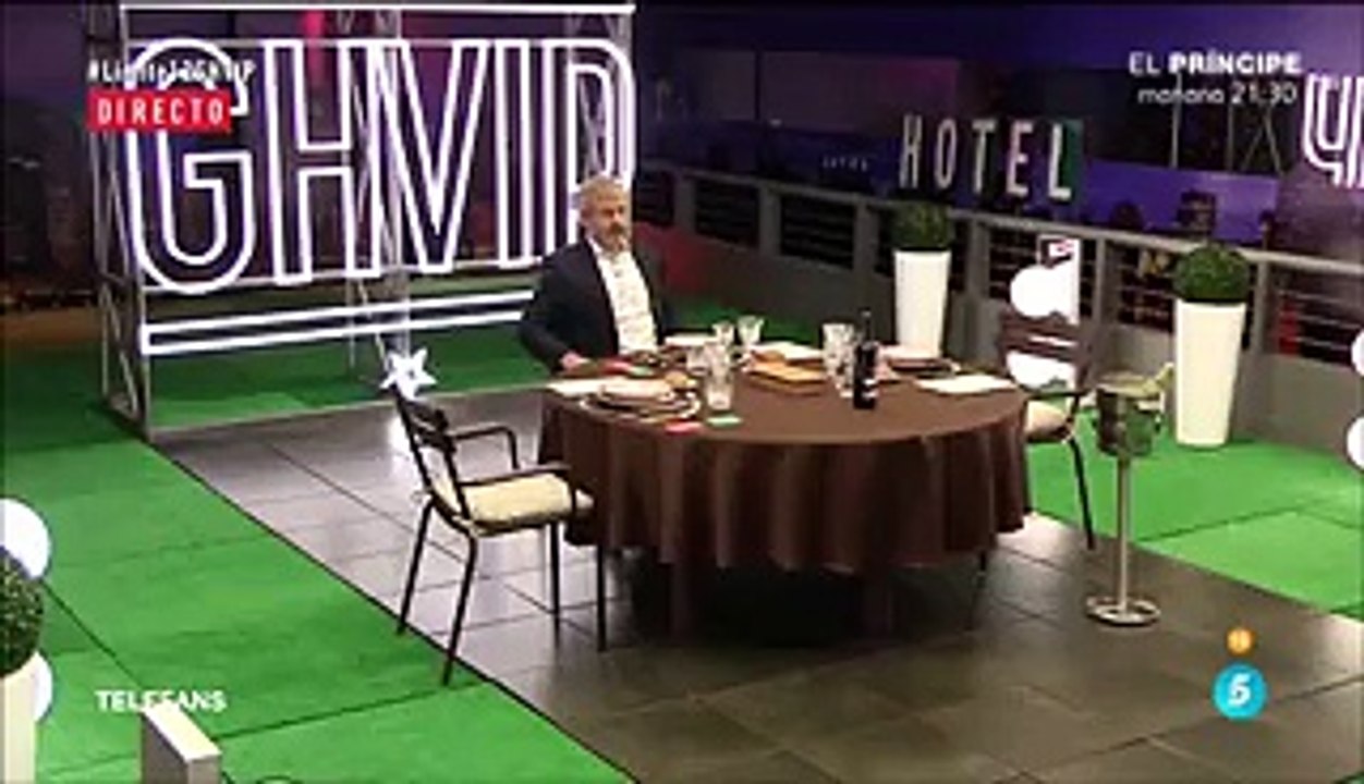 Carlos Sobera y Edurne se reencuentran en el restaurante de GH VIP