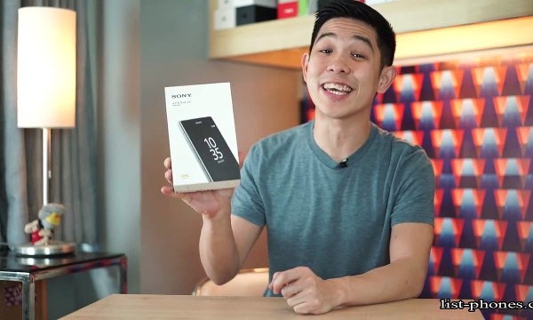 Sony Xperia Z5 Premium Unboxing & Hands-On