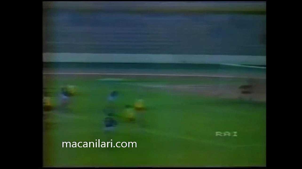 02.11.1983 - 1983-1984 UEFA Cup 2nd Round 2nd Leg Internacional Slovnaft Bratislava 3-2 FK Radnicki Nis