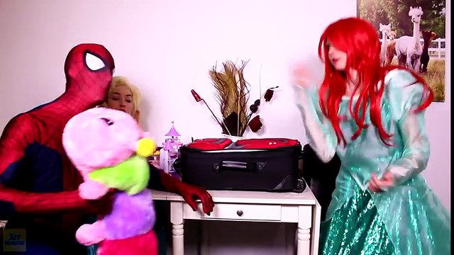 Frozen Elsa Becomes a Mermaid! w_ Spiderman Pink Spidergirl Anna & Joker Superhero Fun in Real Life