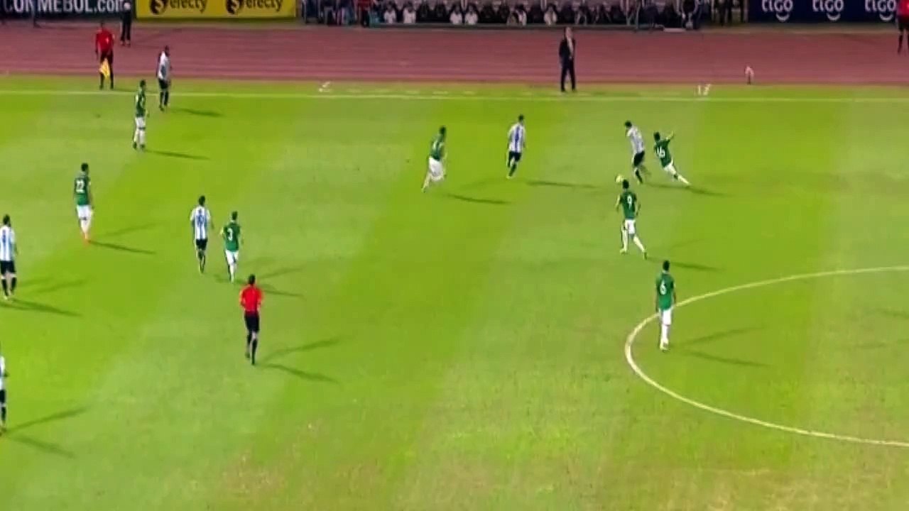 Lionel Messi Incredible run during Argentina vs Bolivia 2016 HD