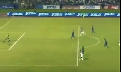 Rommel Quioto Goal ~ Honduras vs El Salvador 2-0