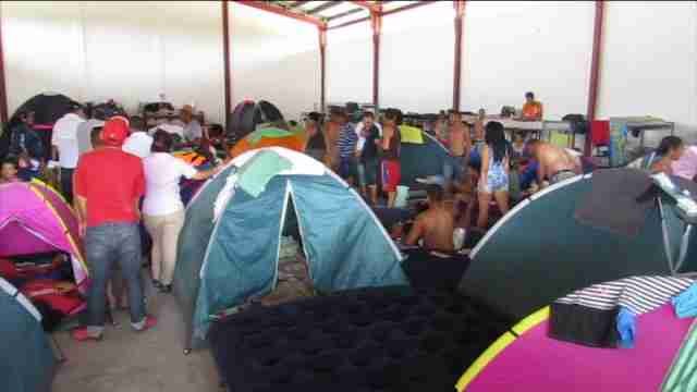 Gobierno panameño moviliza fuerza especial para atender a cubanos varados