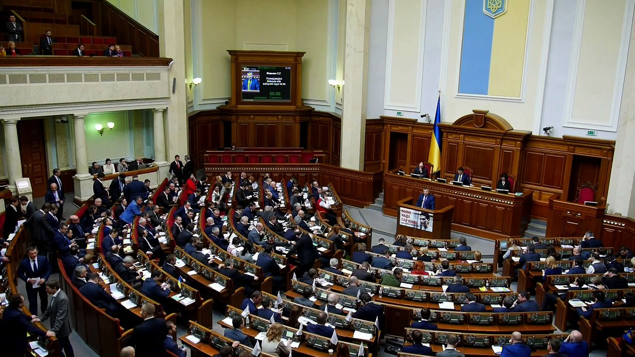 Ukraine's parliament sacks corruption-tainted p...