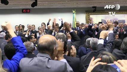 PMDB decide deixar a base do governo Dilma