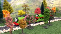 Thomas The Train Minions Cars Avengers Ultron Play Doh Toy Story Rattling Rails Hulk Wolve