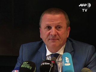 Attentats de Bruxelles: la traque continue, l'aéroport toujours fermé