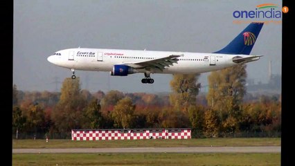 EgyptAir hijack - Passengers freed except 4 foreigners & crew