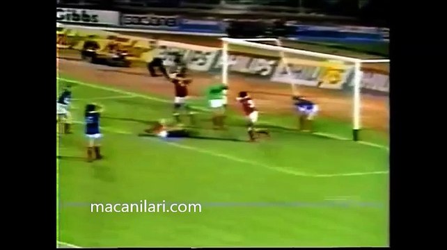 14.09.1983 - 1983-1984 European Champion Clubs' Cup 1st Round 1st Leg Benfica 3-0 FC Linfield Belfast