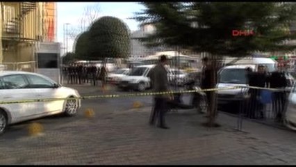 Aksaray'da Polis Merkezi'nde Kavga: 1 Ölü, 2 Yaralı