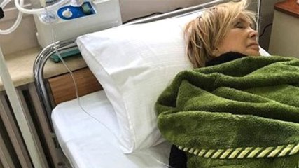 Ateşi Çıkan Filiz Akın Apar Topar Hastaneye Kaldırıldı