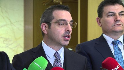 Tahiri: Strazimiri dorëzoi armën - Top Channel Albania - News - Lajme