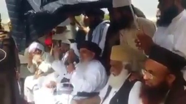 Molvi Khadim Hussain Bashing Imran Khan In Islamabad Dharna....
