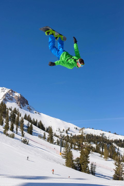 Dad Captures Snowboarding Fanatic's Moves on Scenic Slopes