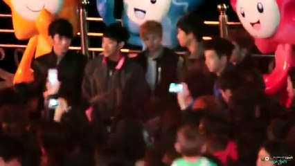 [Fancam] 100425 2PM - Entertainment Weekly Guerrilla Date Filming