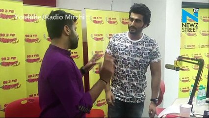 Guys! Arjun Kapoor is playing April fool prank in this video