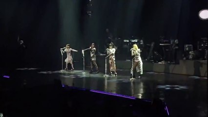 2NE1 - I Don't Care (Rock Version) - AON In Seoul