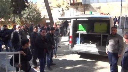 Şanlıurfa Servis Şoförü, 3 Çocuk Annesi Kadını Boğarak Öldürdü-yeniden