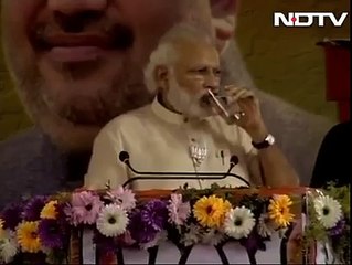 Narendra Modi Remained Silent During Azaan in India