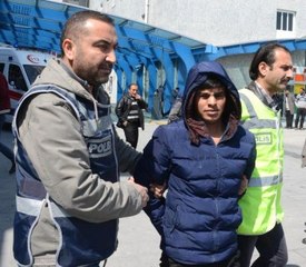 Telefon Dolandırıcısı Yanlış Paketi Alınca Yakalandı