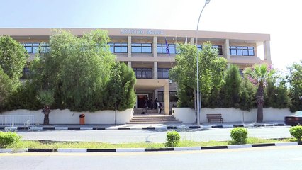 خاطف الطائرة المصرية اودع قيد الحجز الاحتياطي في قبرص