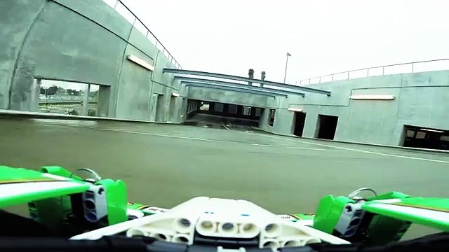 LEGO® Technic Challenge: Stunts von Rückziehmotor-Flitzern (FULL HD)