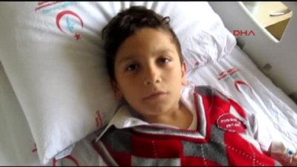 Bayramiç'te Deve Sucuğu ve Tavuk Yiyen 5 Öğrenci Zehirlendi