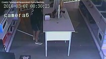 Un ladro maldestro colto dalle videocamera della polizia australiana