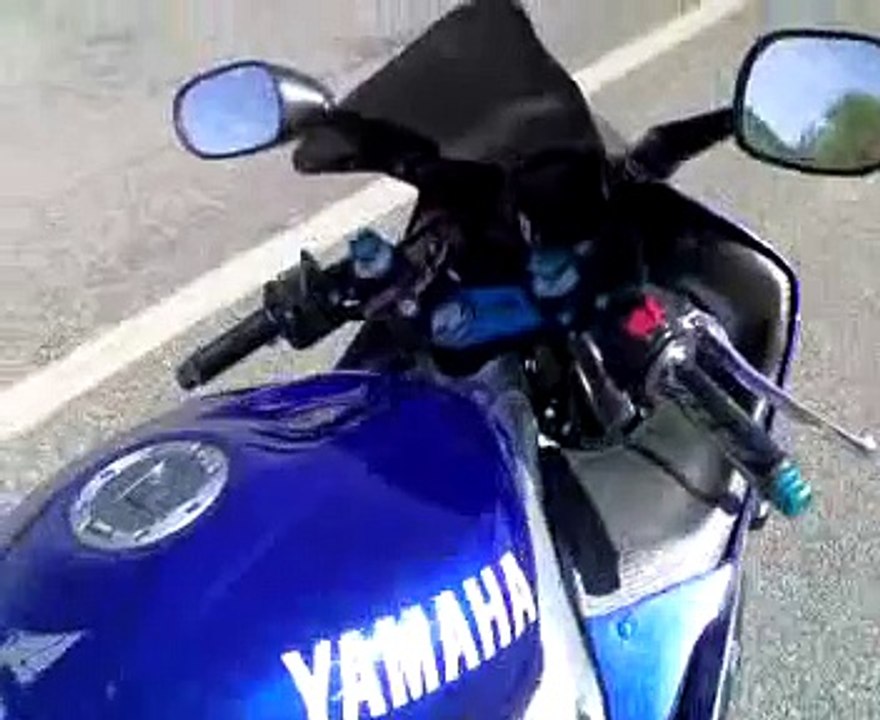 Yamaha R6 2000 Akrapovic