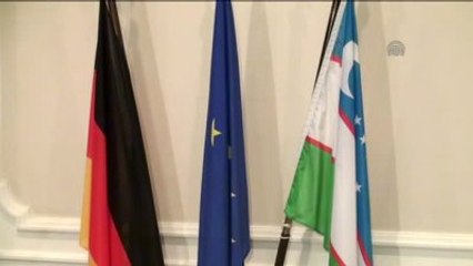 Steinmeier, Özbek Mevkidaşı Kamilov ile Bir Araya Geldi