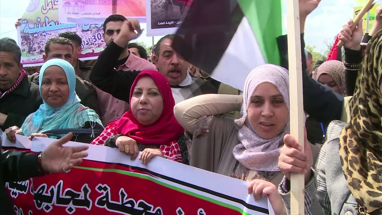 الفلسطينيون يتظاهرون إحياء لذكرى "يوم الارض"